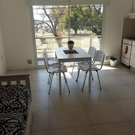 Frente Al Rio Apartman Paraná Kültér fotó