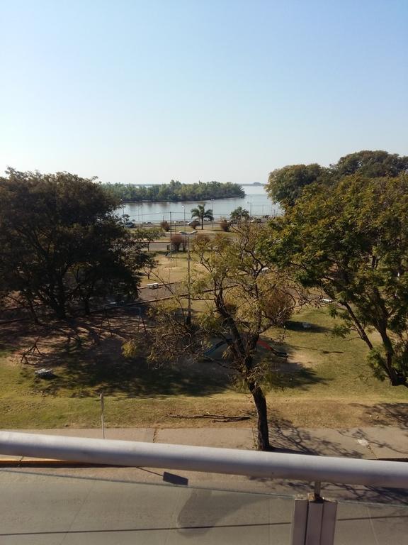 Frente Al Rio Apartman Paraná Kültér fotó