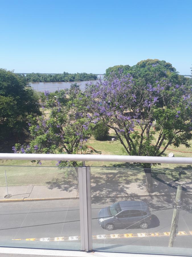 Frente Al Rio Apartman Paraná Kültér fotó